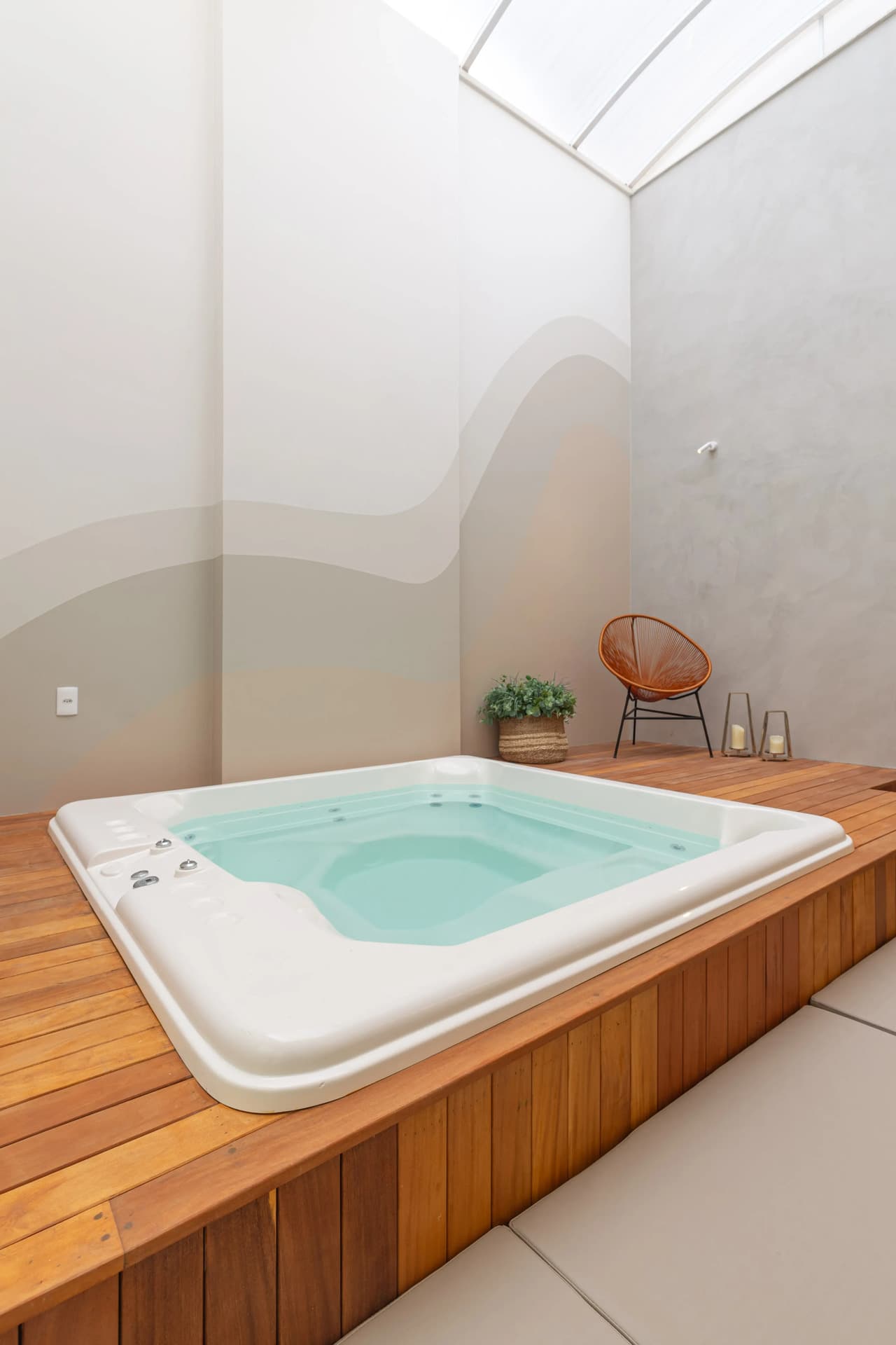 Apartamento à venda no bairro Meia Praia em Itapema/SC