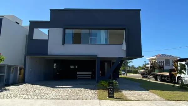 Casa à venda no bairro Santa Regina em Camboriú/SC