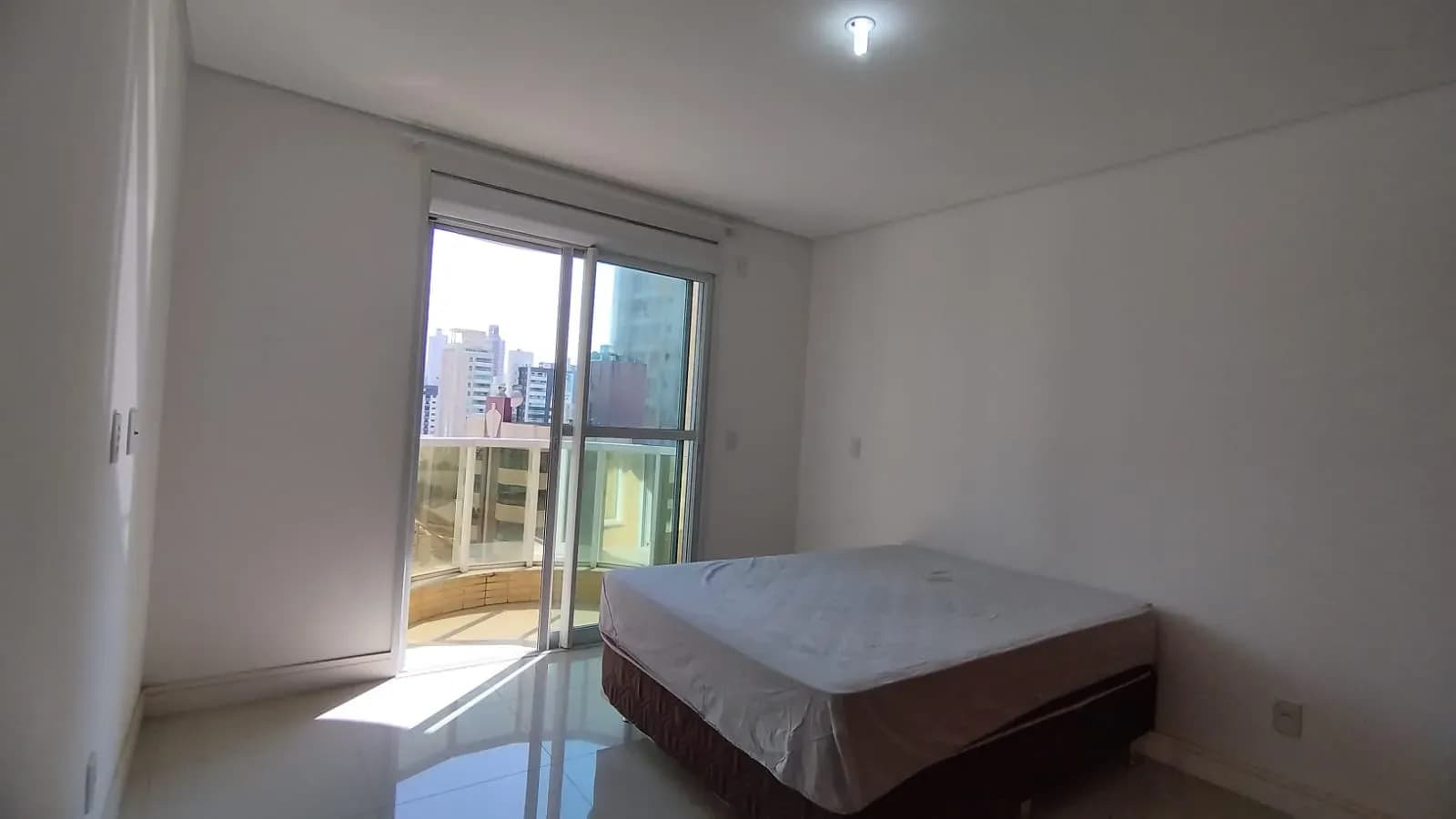 Apartamento à venda no bairro Centro em Balneário Camboriú/SC
