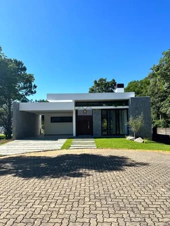 Casa Alto Padrão em condomínio fechado