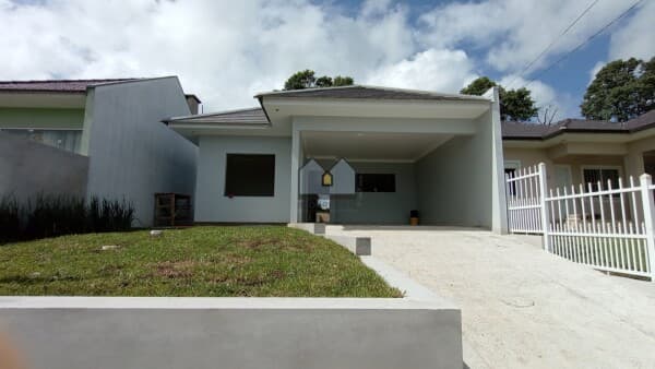 Casa com 3 dormitórios (1 suíte) na Linha Santa Cruz