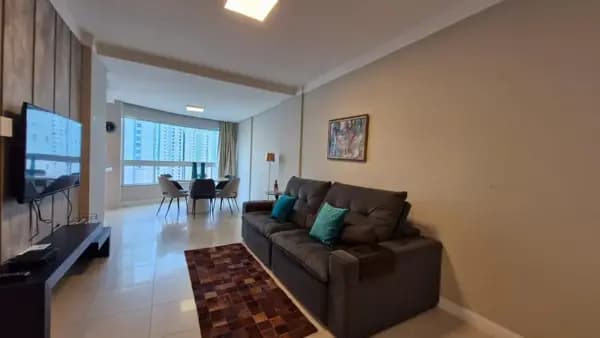 Apartamento à venda no bairro Pioneiros em Balneário Camboriú/SC