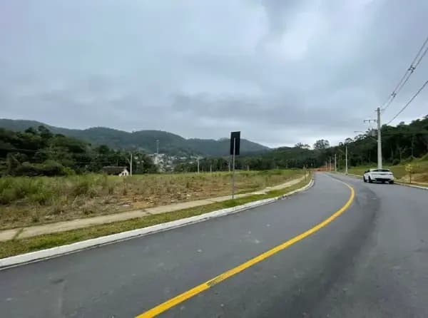 Terreno à venda no bairro Velha Central em Blumenau/SC