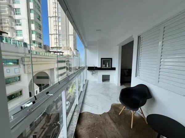 Apartamento à venda no bairro Centro em Balneário Camboriú/SC
