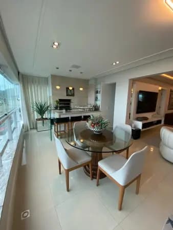 Apartamento à venda no bairro Barra Sul em Balneário Camboriú/SC