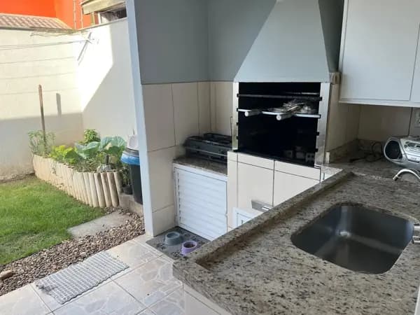 Casa à venda no bairro Centro em Balneário Piçarras/SC