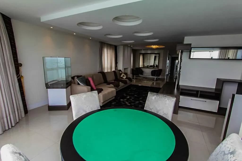 Apartamento à venda no bairro Centro em Balneário Camboriú/SC