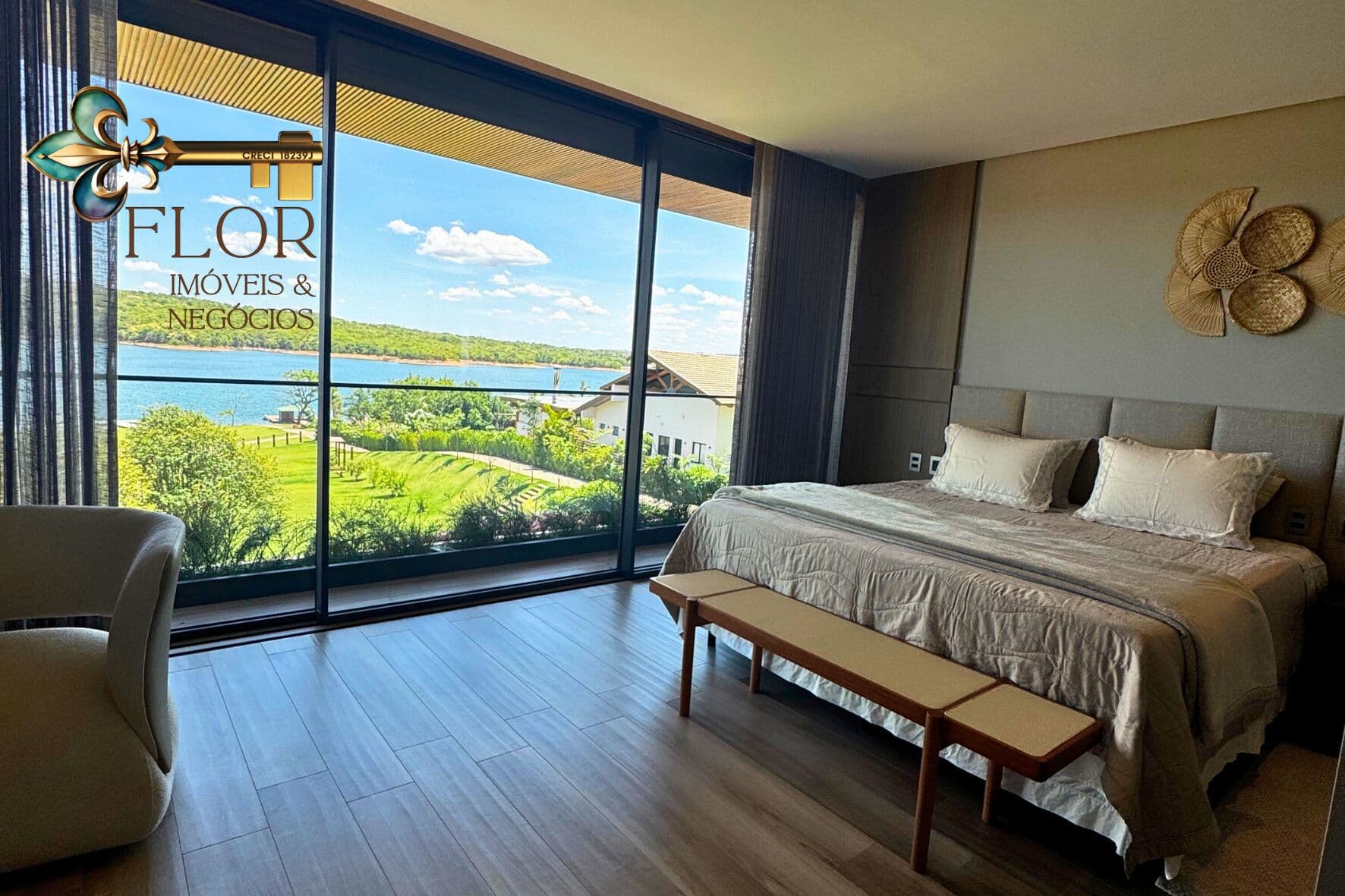 Casa de Alto Padrão à Venda no Portal das Águas – 450 m², 5 Suítes e Vista para o Lago do Manso
