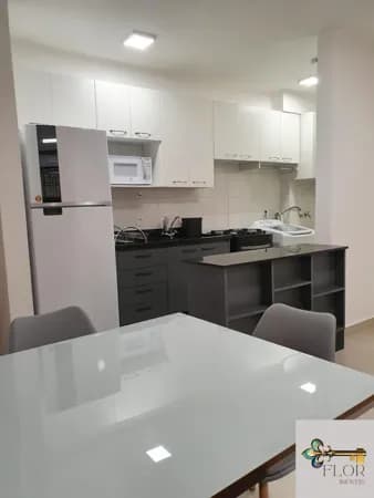 Apartamento mobiliado para locação no Edifício Piazza Di Siena bairro Porto em Cuiabá com 3 quartos e sacada