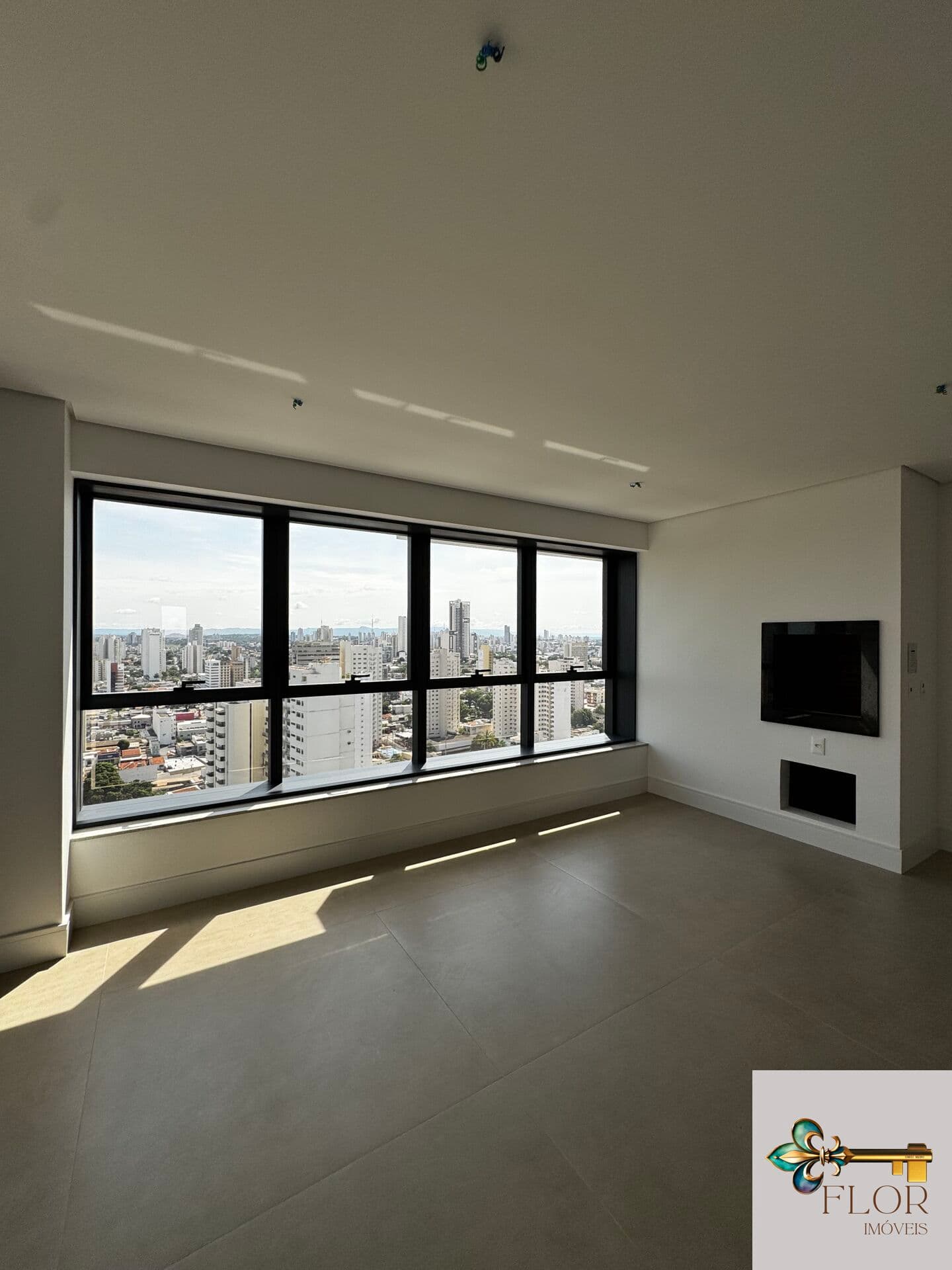Apartamento de Alto Padrão à Venda no Edifício Apogeo – 238 m² | 4 Suítes | Goiabeiras | Cuiabá