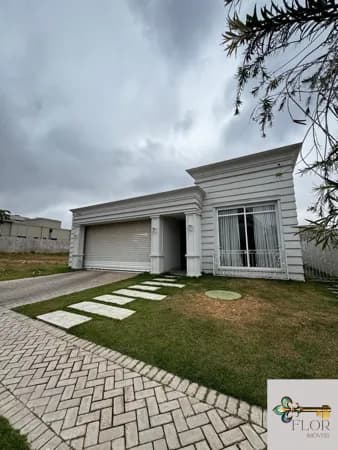 Casa térrea no condomínio Villa Jardim | 3 suítes, espaço gourmet e piscina – Alto padrão em Cuiabá