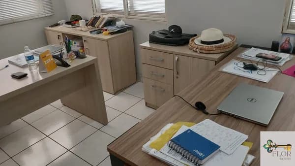 Casa térrea no Aráes bem localizada, Ponto Comercial ou Residencial