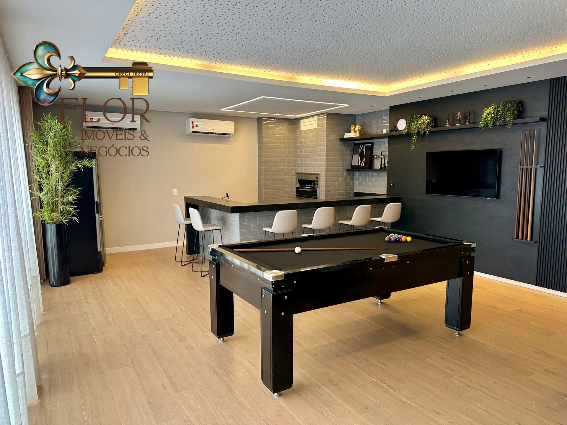 Apartamento com 3 suítes no Goiabeiras