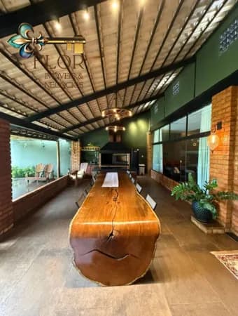 Casa à Venda em Chapada dos Guimarães com 3 Suítes, Energia Solar e Terreno de 800m²