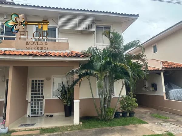 Casa à venda no Condomínio Villa di Capri em Cuiabá com 135m² – 3 quartos, escritório e energia solar