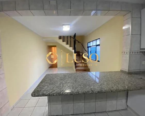 SOBRADO À VENDA NA VILA AMÉRICA