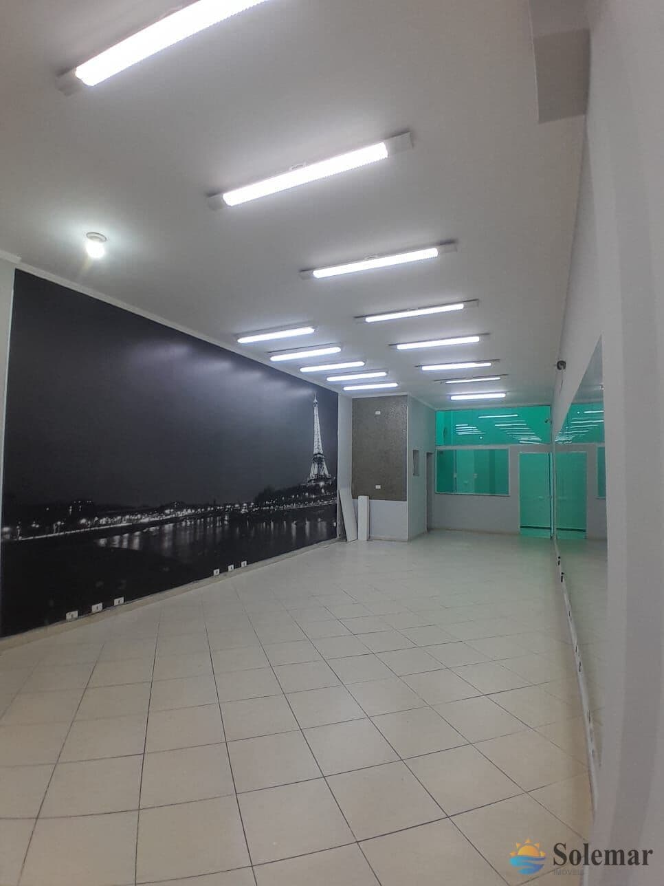 Lindo salão comercial 100 metros rua do Tatuapé 4 mil a locação prontinho pra sua loja