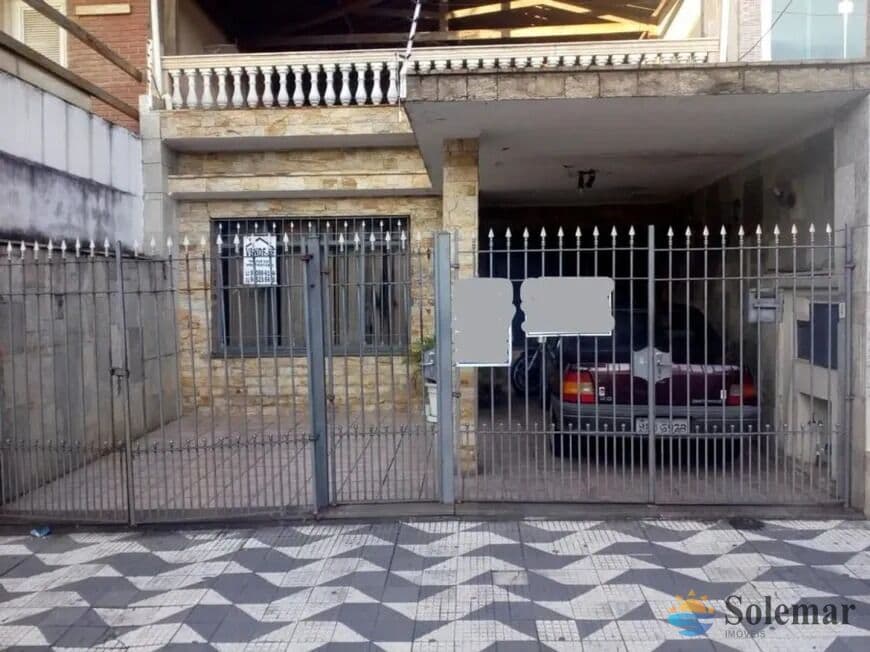Casa térrea com salão na parte superior 990 mil
