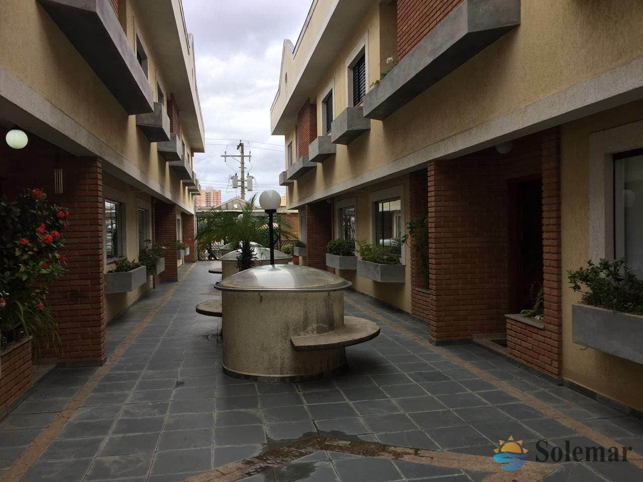 sobrado a venda Vila Antonina 03 dorms suite 2 vagas e deposito próximo do CERET