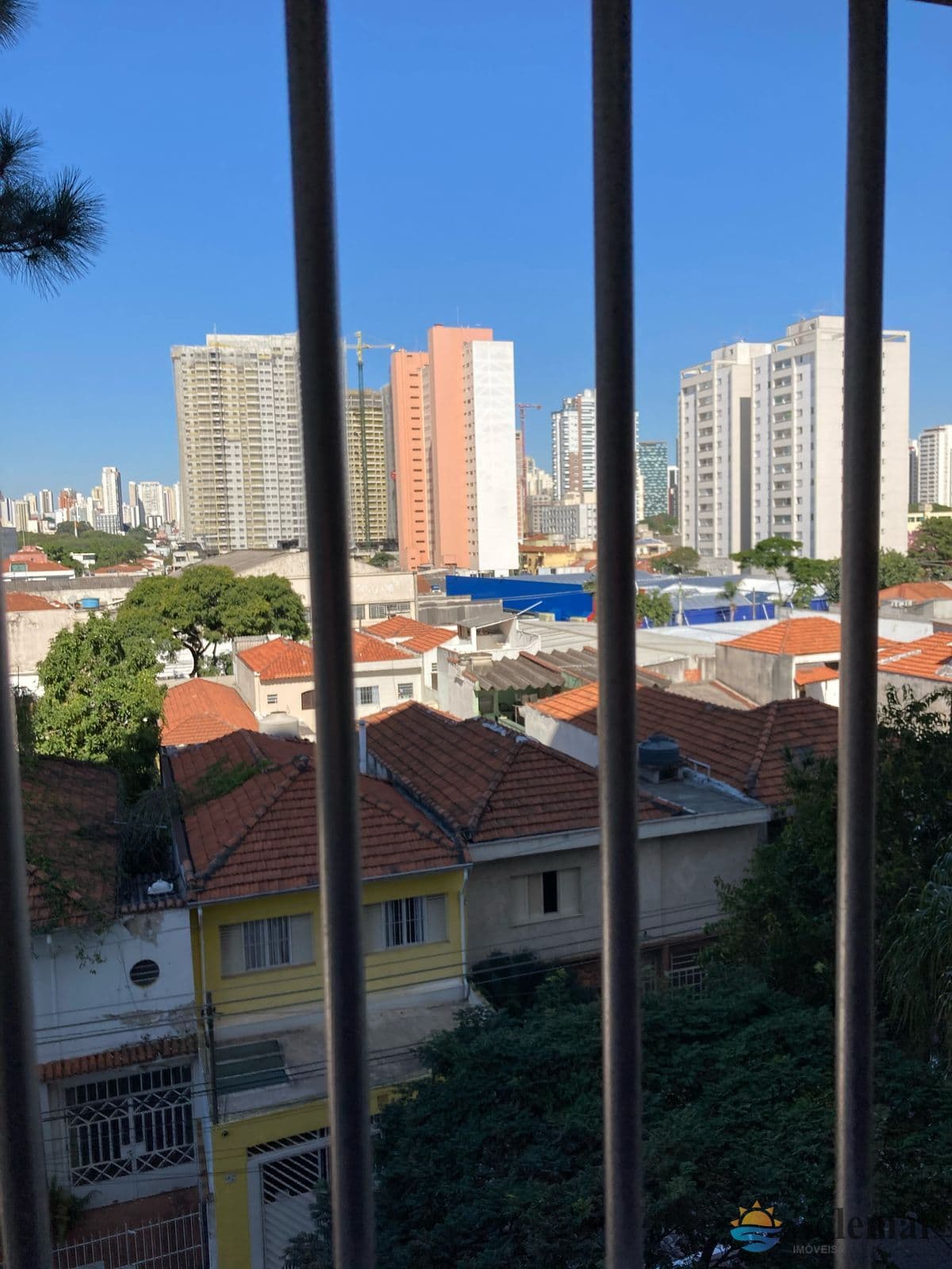 Apartamento bem espaçoso no Parque São Jorge pertinho de tudo