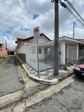 2 Casas para locação pertinho de tudo