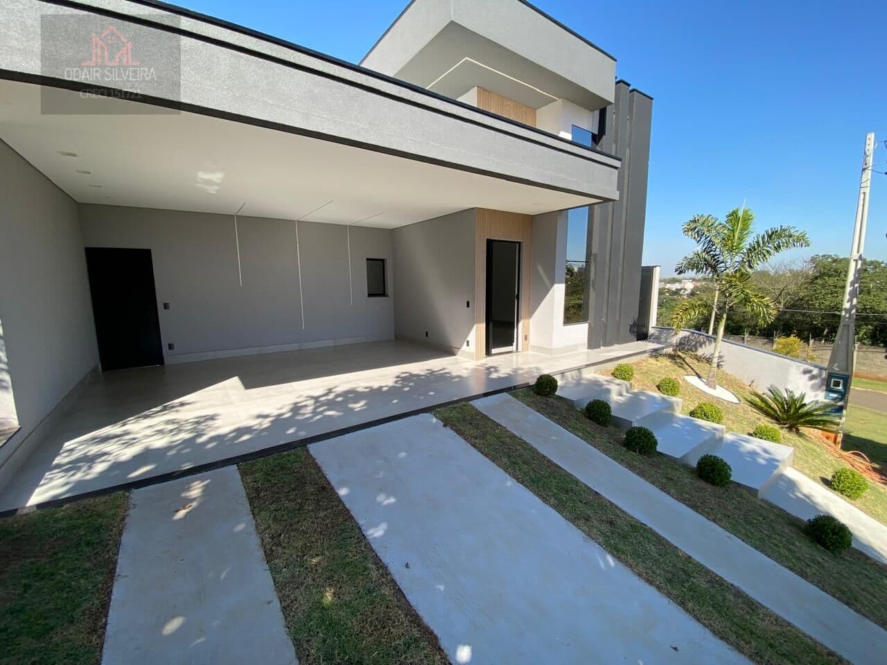Casa Alto Padrão 03 suítes sendo uma Master em Condominio Fechado em Santa Barbara d'Oeste - SP
