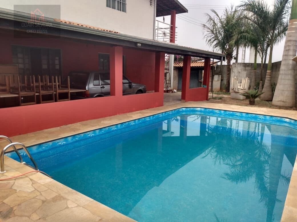 Chácara com área de 1.000 metros com 350 metros de construção no Bairro Lageado em Limeira - SP