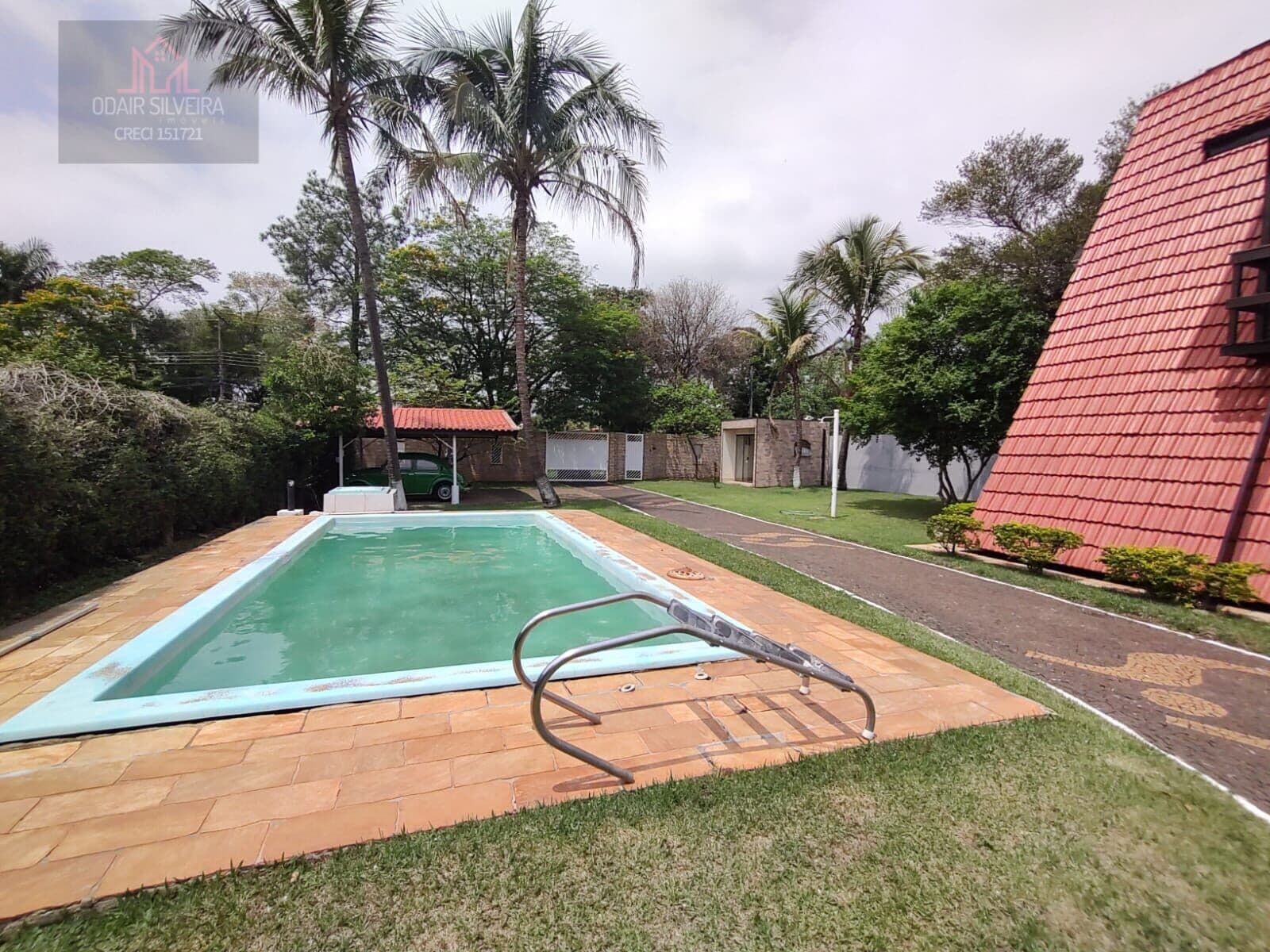 Casa em Condomínio 03 dormitórios sendo uma suíte Portal dos Nobres II em Nova Odessa - SP.