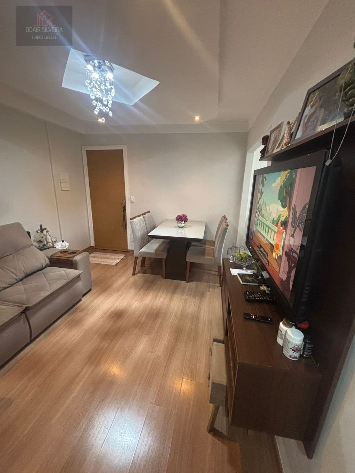 Apartamento Padrão 02 dormitórios com sacada estendida na Praia Azul em Americana - SP