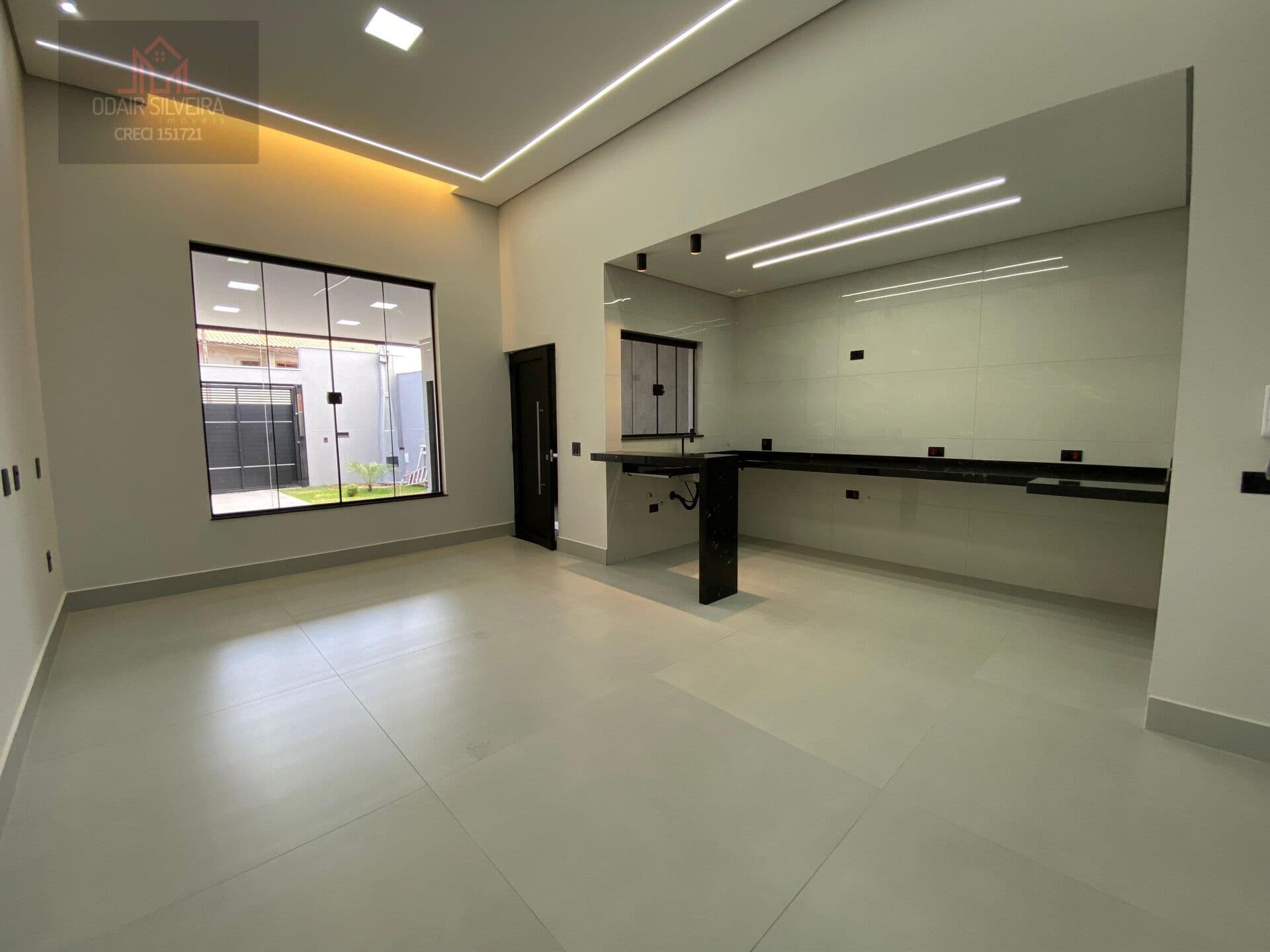 Casa Padrão 02 dormitórios sendo uma ampla suíte no Parque Residencial Jaguari em Americana/SP