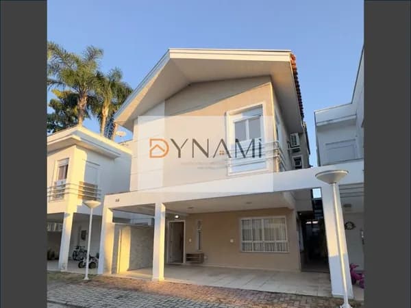 Maravilhoso Sobrado de 4 dormitórios no condomínio Maison Du Vert