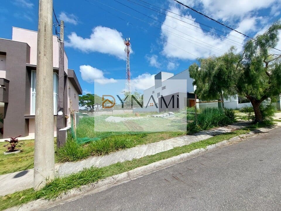 Lote plano de 250m² em ótima localização no condomínio Fazenda Rodeio Bella Citta