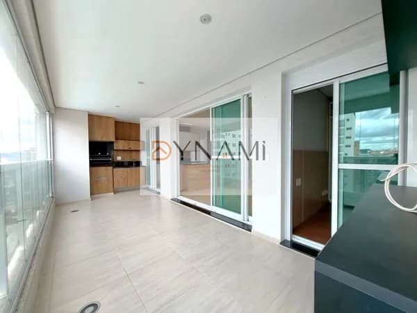 Maravilhoso apartamento de 133m² com 3 suítes e mobiliado com acabamento de primeira no condomínio Omni