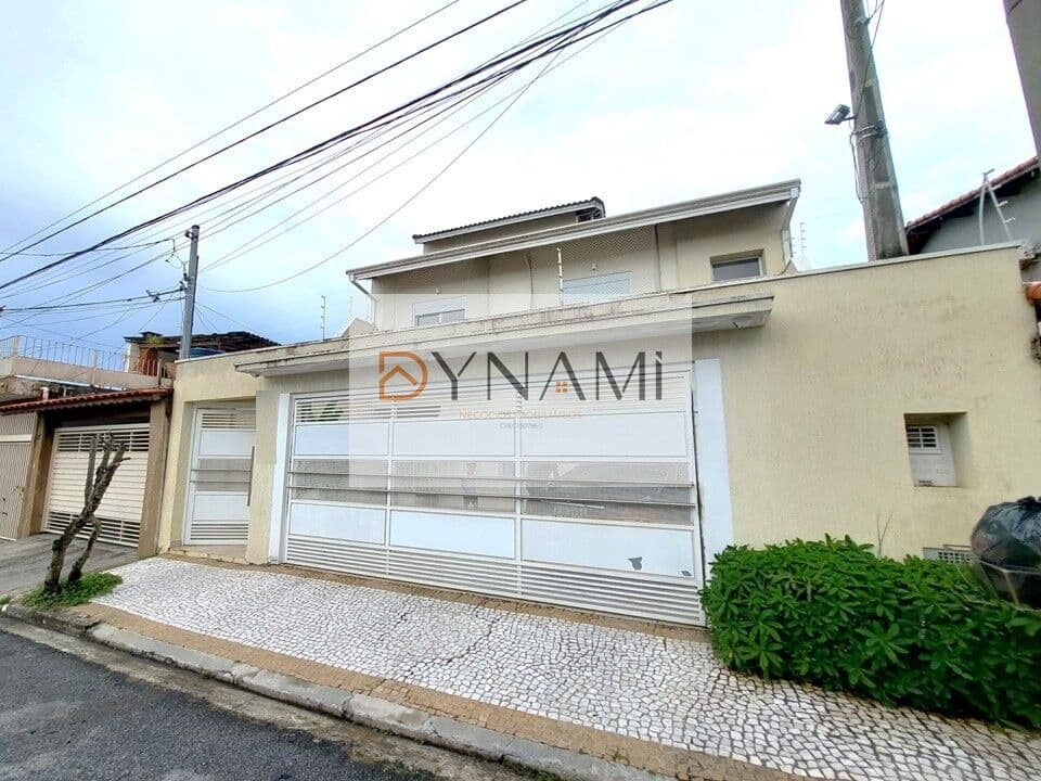 Sobrado de 130m² com 3 suítes e acabamento de primeira na Vila Oliveira