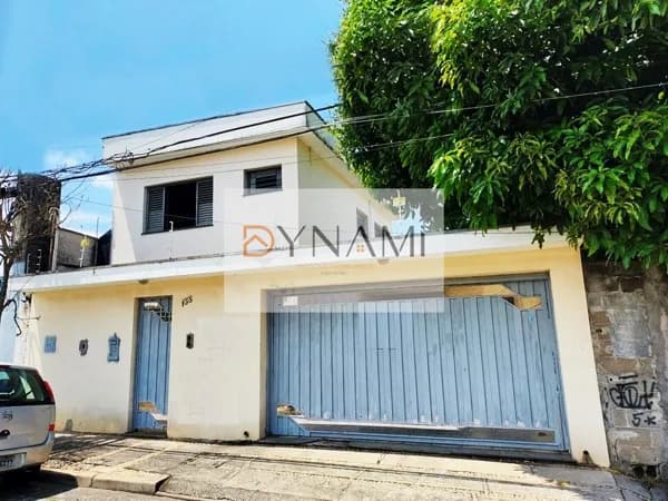 Sobrado de 127m² ao lado do Mogi Plaza com terreno amplo de esquina ideal para desmembrar