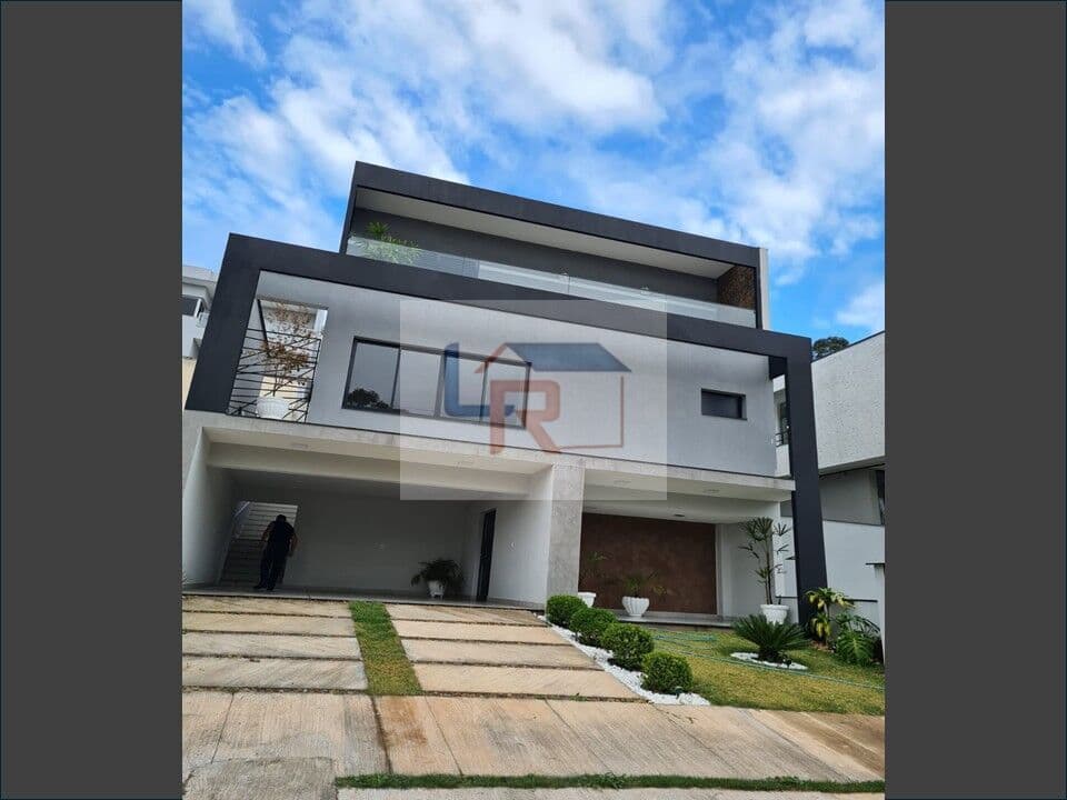 Maravilhoso Sobrado de 288m² no condomínio Mosaico da Serra