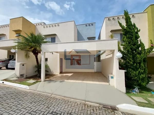 Maravilhoso Sobrado no condomínio Mogi Hills IV próximo ao Alabarce da Vila Oliveira
