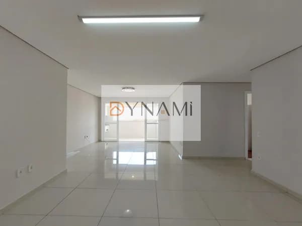 Maravilhoso apartamento com 4 dormitórios no Residencial Odeon