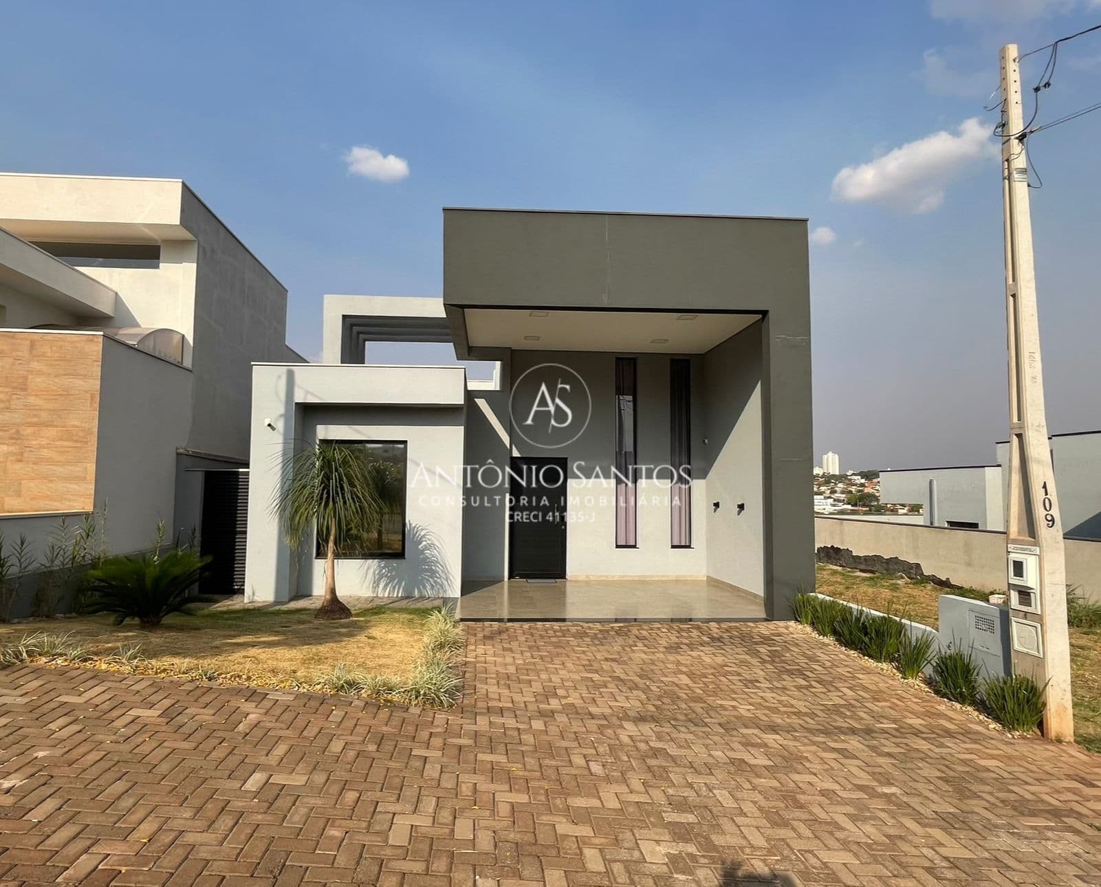 Casa de Condomínio em Araraquara - Parque Laranjeiras