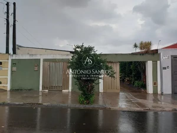 Casa em Américo Brasiliense - Centro