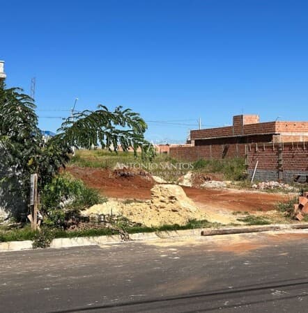 Lote/Terreno em Araraquara - Residencial Monte Carlo