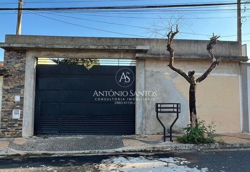 Casa em Araraquara - Jardim Adalberto Frederico de Oliveira Roxo I