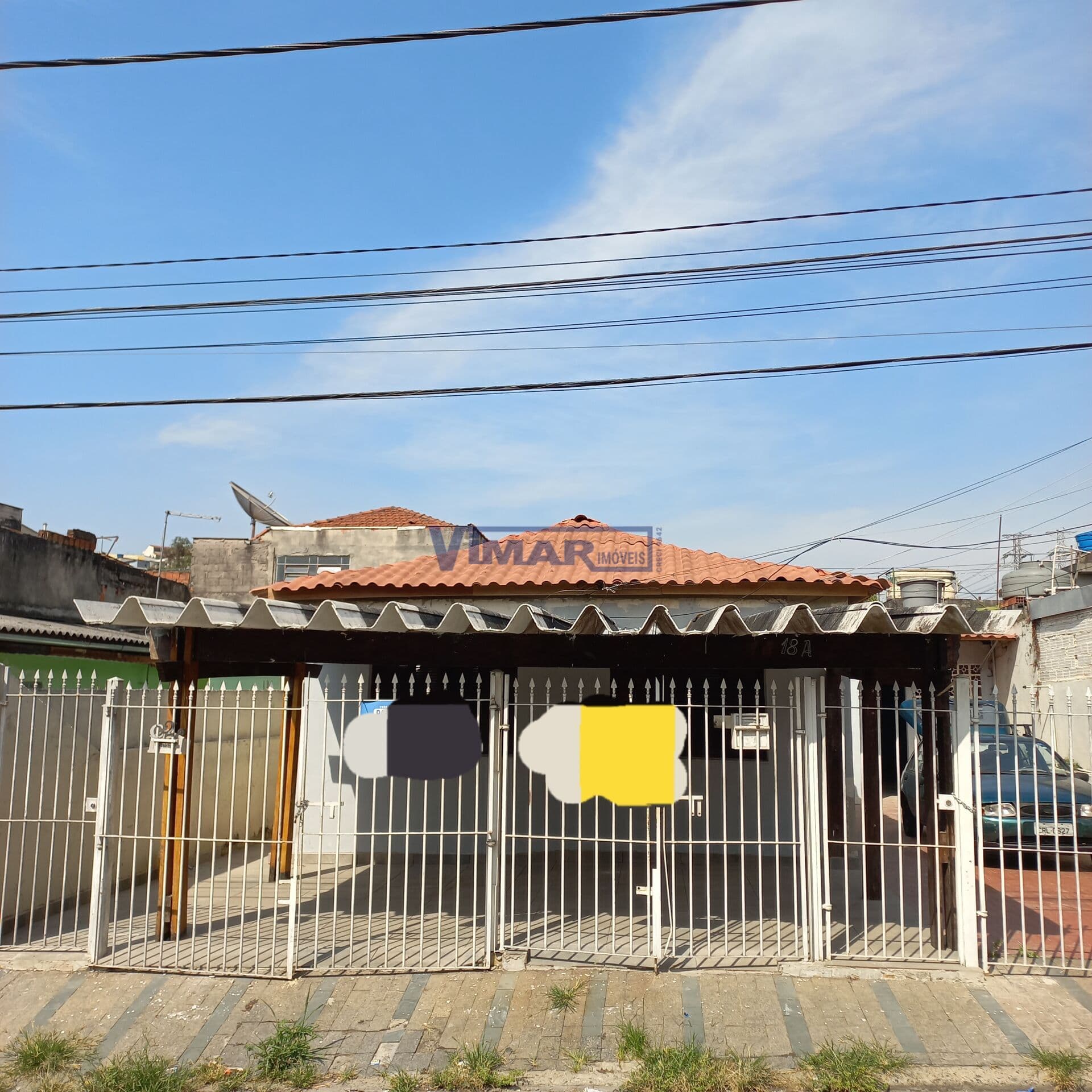 Casa Térreas, são 3 casas para rendimentos na V. Medeiros, local excepcional.