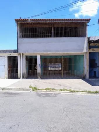 🏡 OPORTUNIDADE IMPERDÍVEL EM POÁ – IMÓVEL COM 3 NÍVEIS E EXCELENTE POTENCIAL!