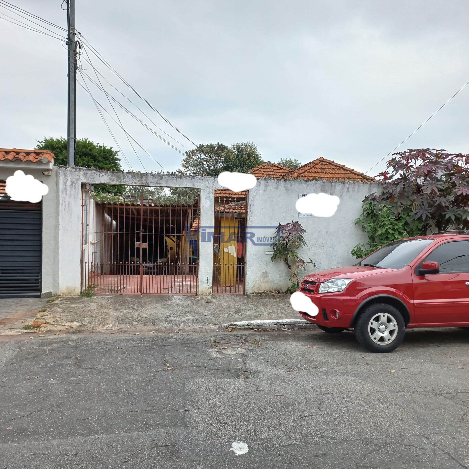 Casa Térreas para rendimentos ou construções de condomínio, com terreno de 340,00 m2 ( 10m X 34 m), na Vila Maria Alta.