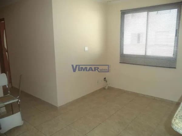 Apartamento Padrão Em ótimo local, com 2 dormitórios, wc, 1 vaga de garagem coberta, sala, cozinha, a.s., tem piscina, playground, academia, ´´aqrea de lazer.