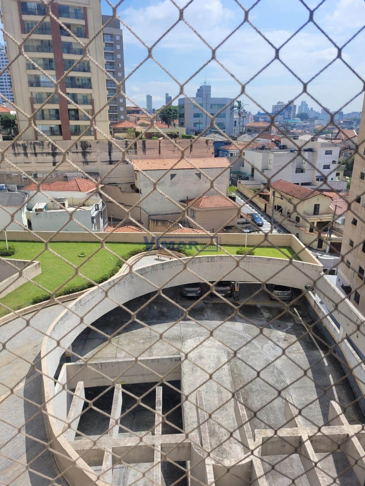 Apartamento Padrão na Av. Nova Cantareira, Tucuruvi, com 2 dorms, 1 wc, 1 vaga coberta e fixa, sala, coz. a.s.