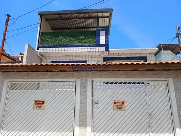 Casa Sobrado na Vila Medeiros,com 3 dormitorios ( 1 suite), 3 Wcs, 2 salas, coz.4 vagas