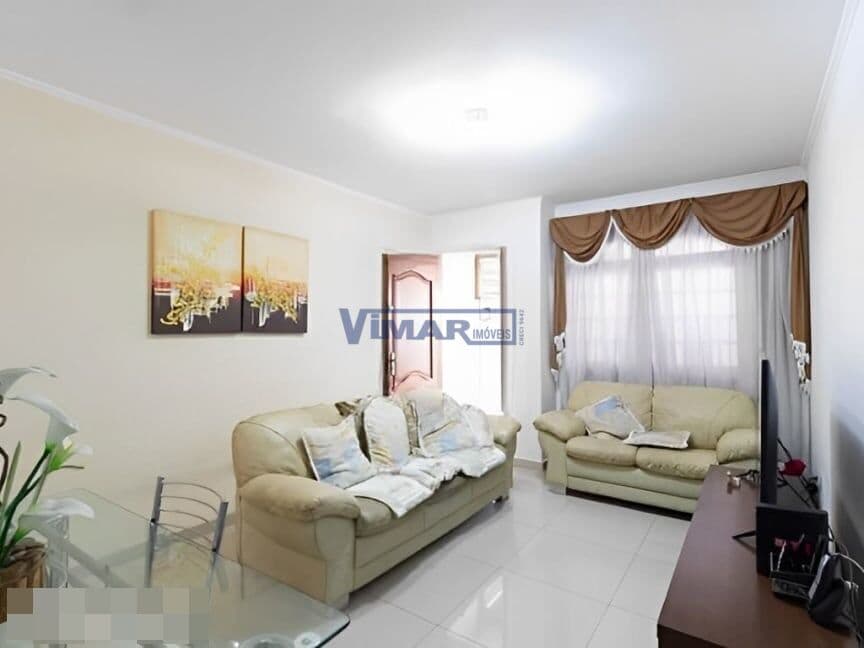 Casa Sobrado mem local maravilhoso, com 3 dormitórios ( 1 suite), 2 wcs, 02 vagas de garagem cobertas, 2 salas, copa/cozinha, a.s.