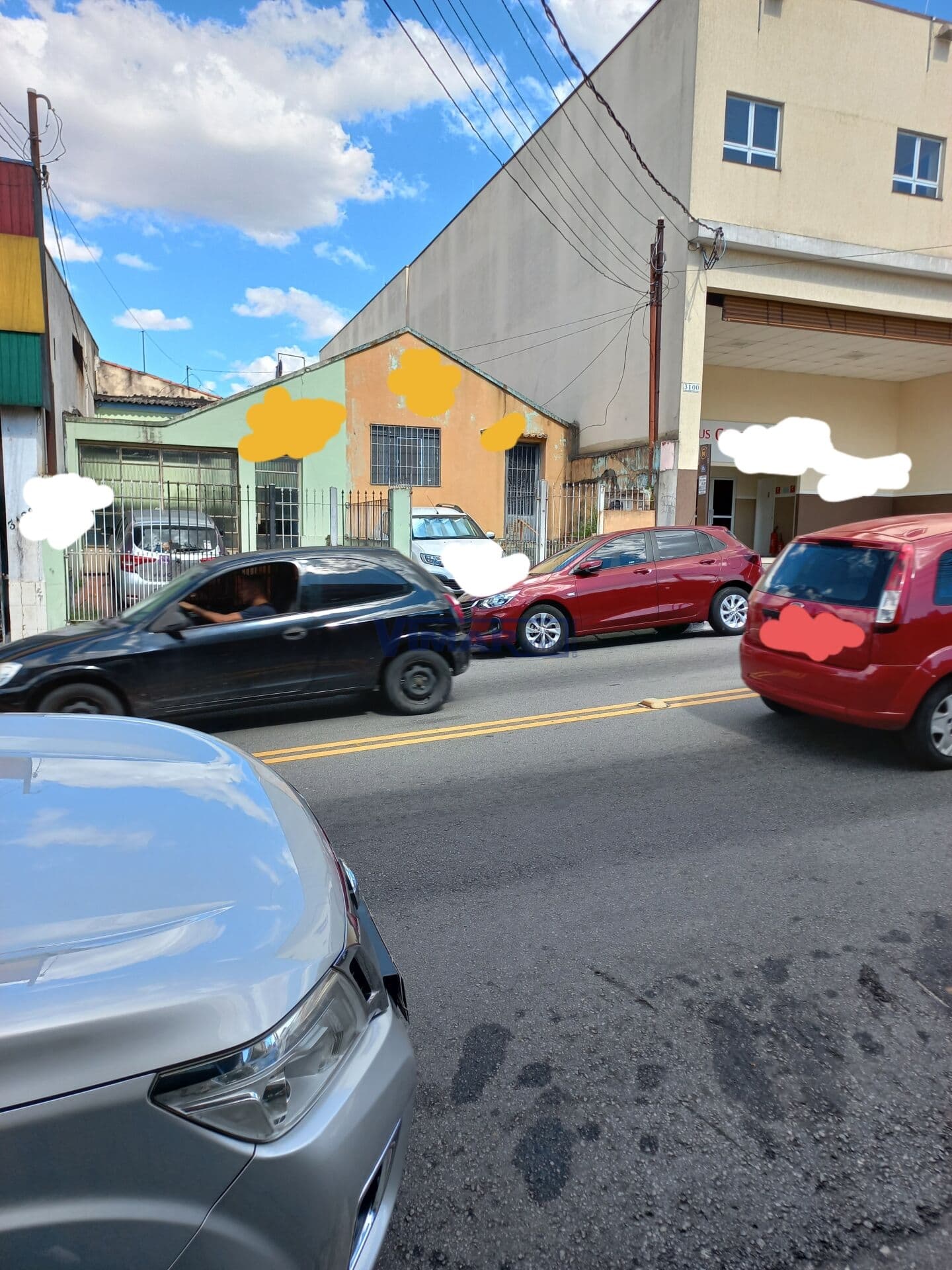Terreno espetacular, localizado na Av. Conceição, local comercial de grande movimento, São 350,00 m2 ( 10 X 35 ), perto9 de tudo: mercados, feira livre, pontos de ônibus, escolas, etc,